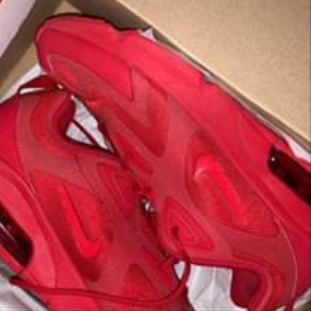 Size 11 Nike air max (All Red)